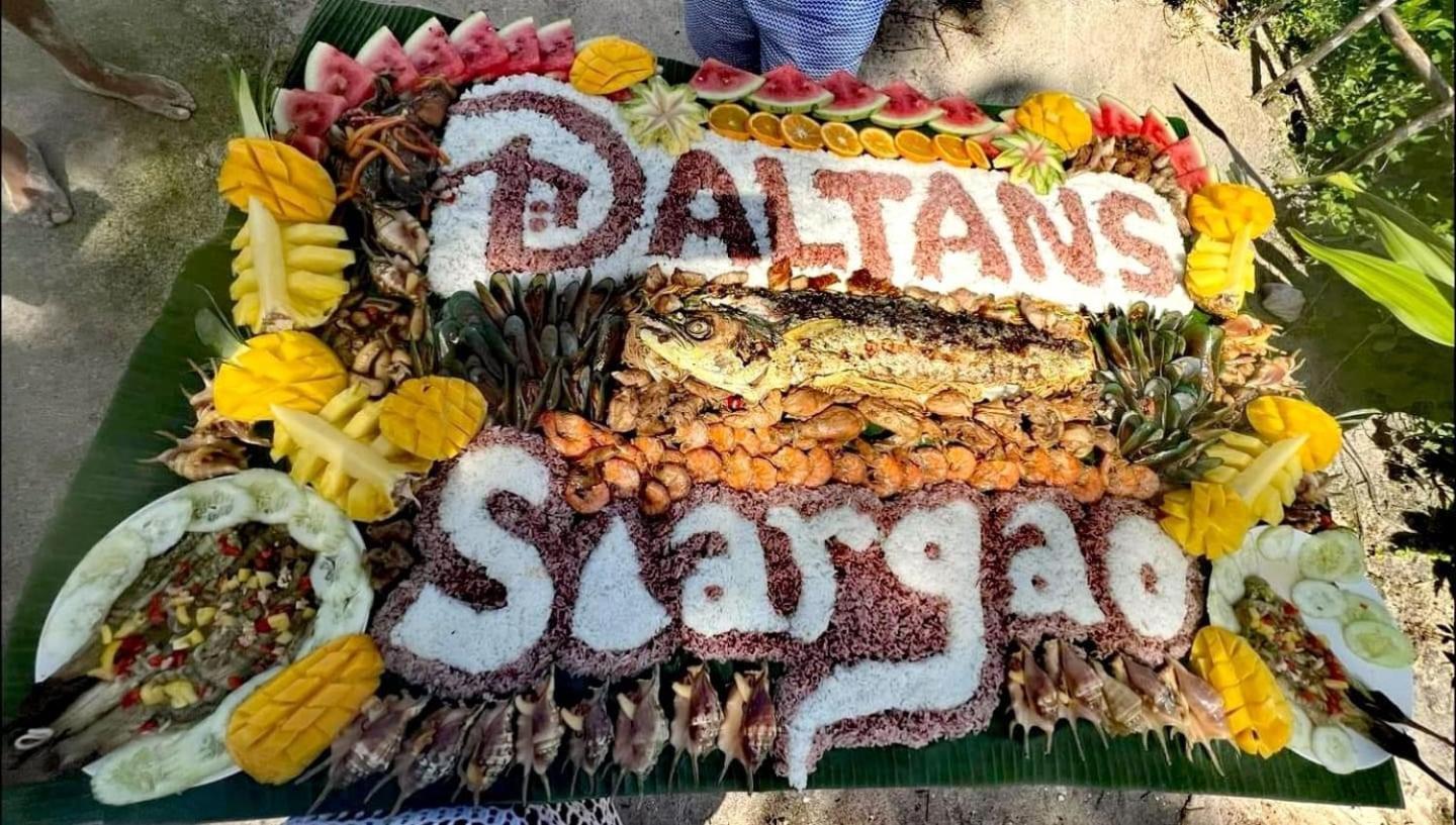 Daltans Home Stay Siargao Генерал-Луна Экстерьер фото